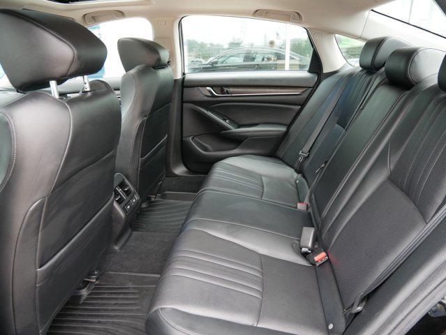Photo of 2022 Crystal Black Pearl Honda Accord