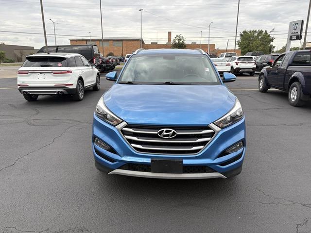 Photo of 2017 Caribbean Blue Hyundai TUCSON