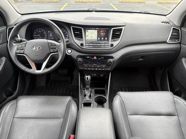 Photo of 2017 Caribbean Blue Hyundai TUCSON