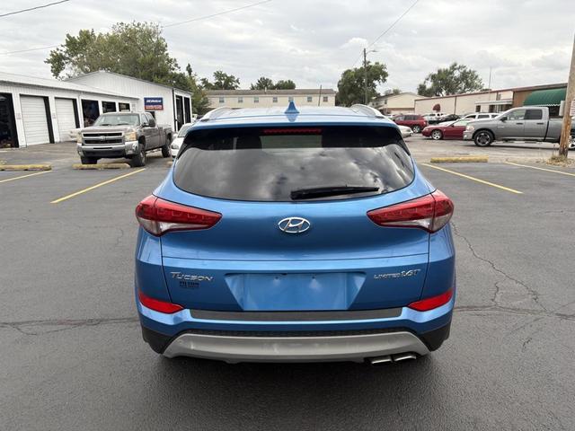 Photo of 2017 Caribbean Blue Hyundai TUCSON
