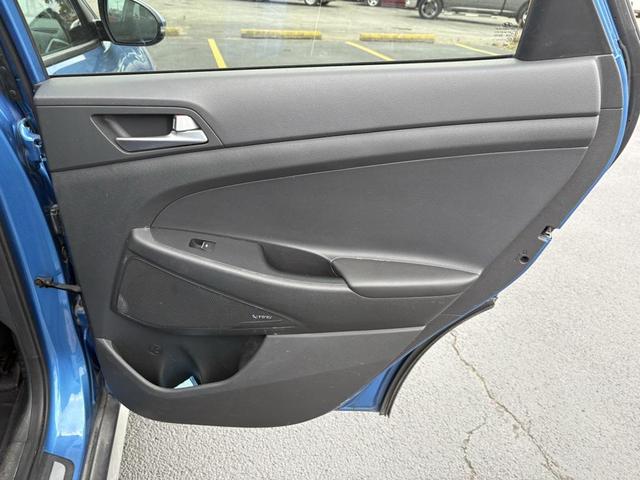 Photo of 2017 Caribbean Blue Hyundai TUCSON