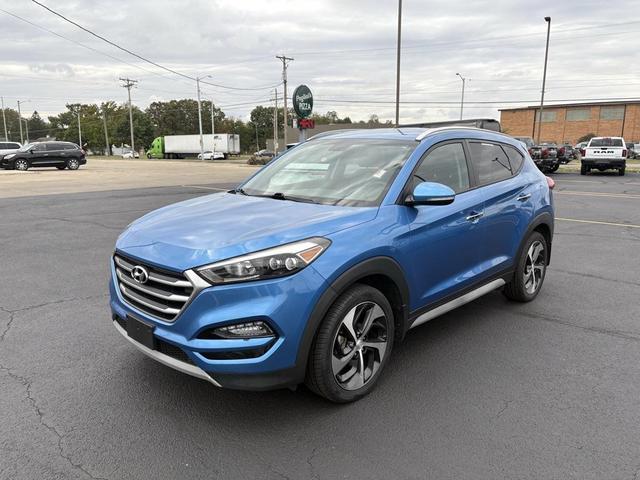 Photo of 2017 Caribbean Blue Hyundai TUCSON