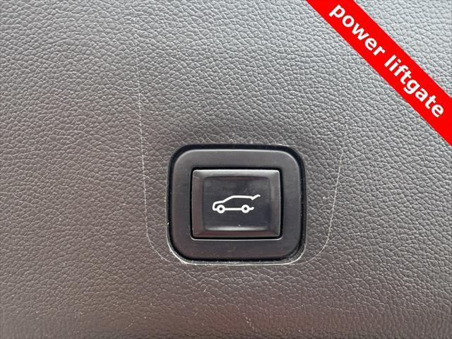 Photo of 2018 Mosaic Black Metallic Chevrolet Traverse