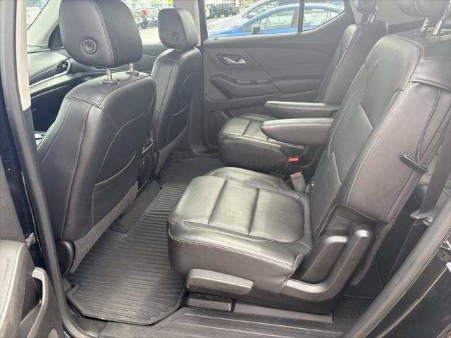 Photo of 2018 Mosaic Black Metallic Chevrolet Traverse