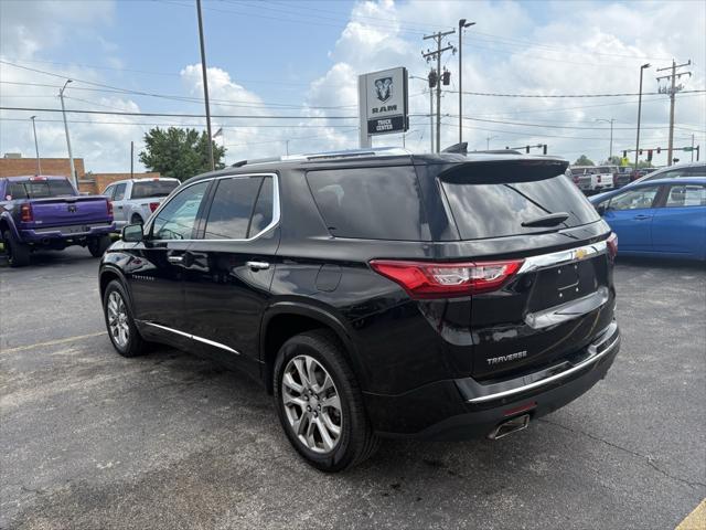 Photo of 2018 Mosaic Black Metallic Chevrolet Traverse