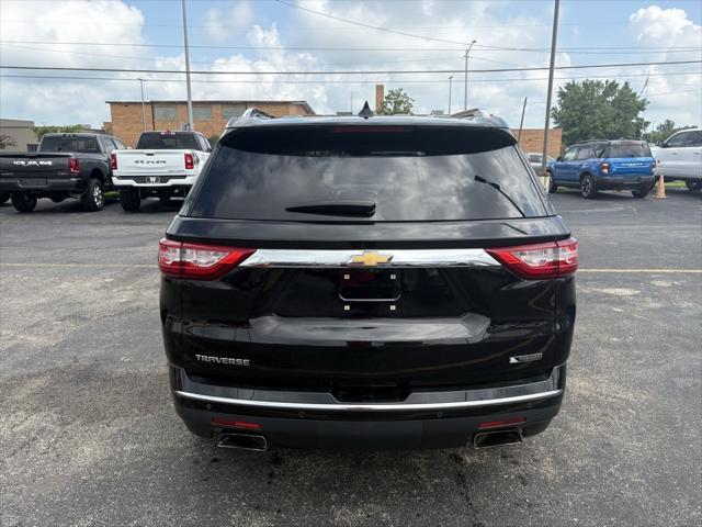 Photo of 2018 Mosaic Black Metallic Chevrolet Traverse