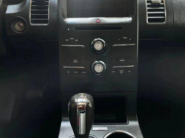 Photo of 2014 White Ford Flex