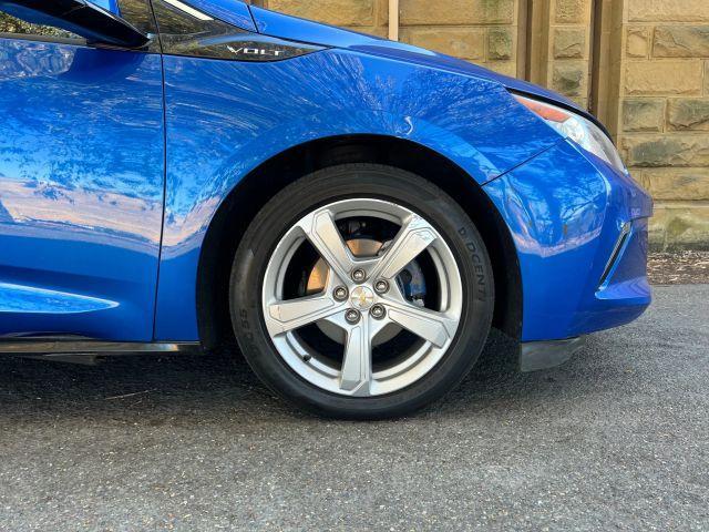 Photo of 2017 Chevrolet Volt