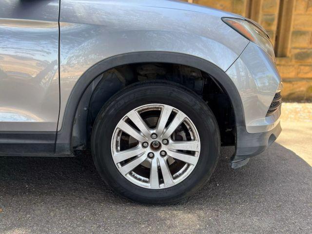 Photo of 2016 Gray Honda Pilot