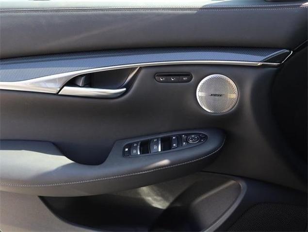 Photo of 2025 Radiant White INFINITI QX50