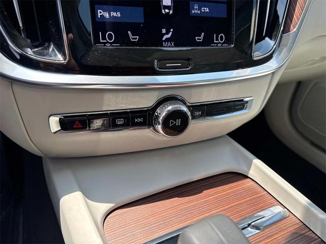 Photo of 2022 Birch Light Metallic Volvo S60