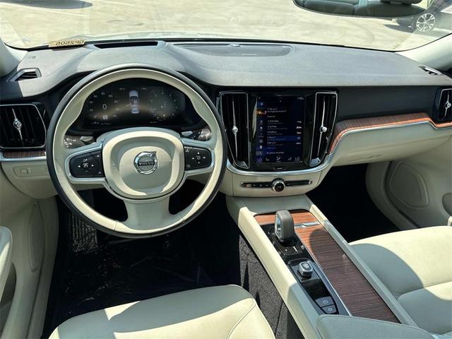 Photo of 2022 Birch Light Metallic Volvo S60