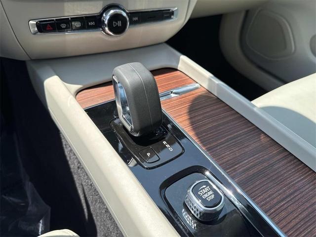 Photo of 2022 Birch Light Metallic Volvo S60