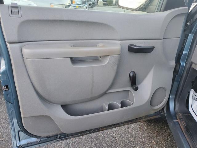 Photo of 2011 Imperial Blue Metallic Chevrolet Silverado 2500