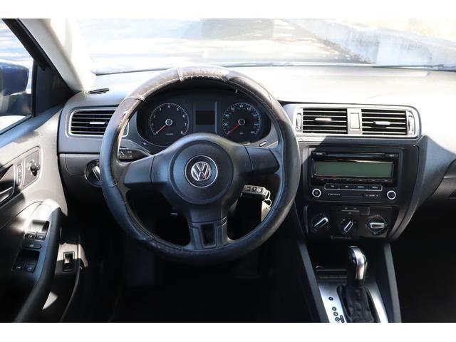 Photo of 2011 Blue Volkswagen Jetta