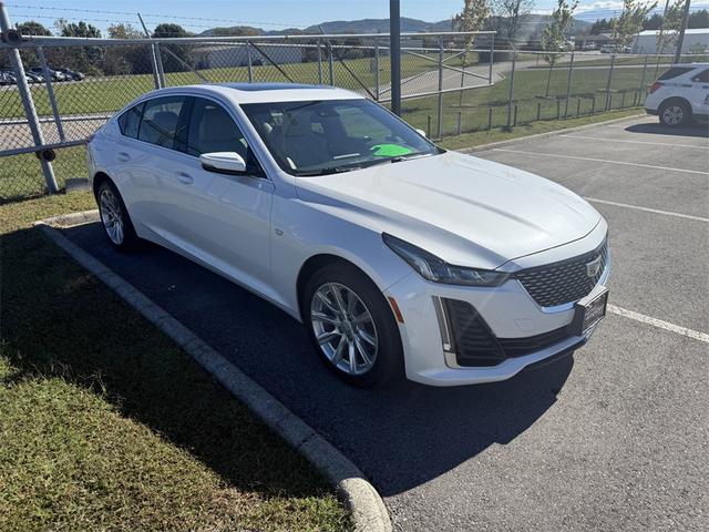 Photo of 2021 Crystal White Tricoat Cadillac CT5