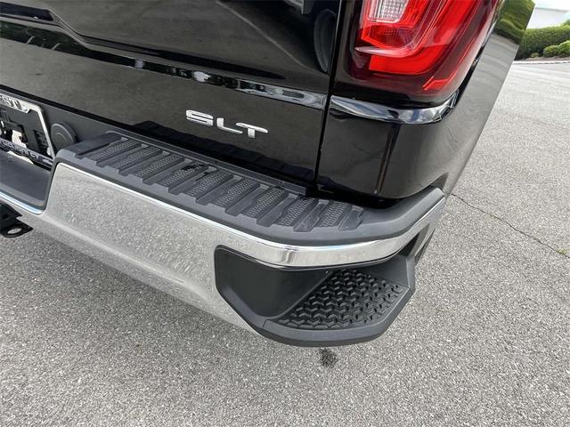 Photo of 2021 Onyx Black GMC Sierra 1500