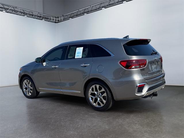 Photo of 2019 Titanium Silver Kia Sorento