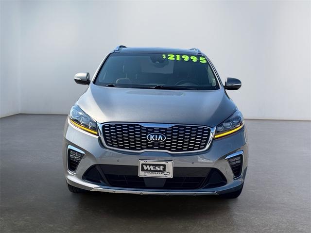 Photo of 2019 Titanium Silver Kia Sorento