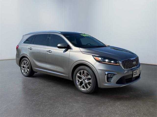 Photo of 2019 Titanium Silver Kia Sorento
