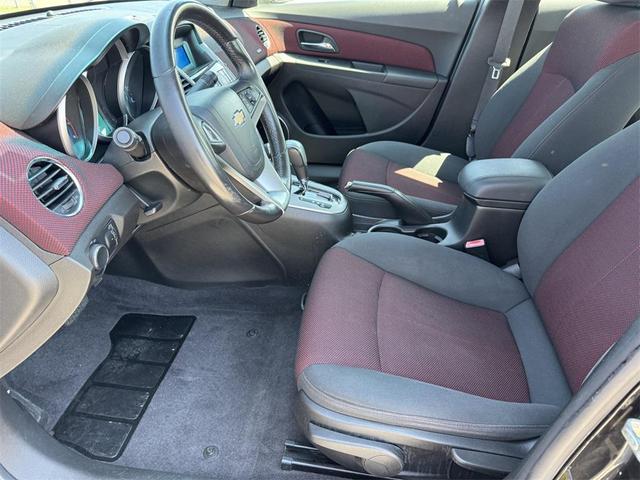 Photo of 2011 Black Granite Metallic Chevrolet Cruze