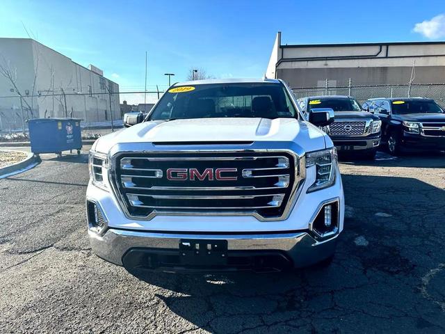 Photo of 2019 White GMC Sierra 1500