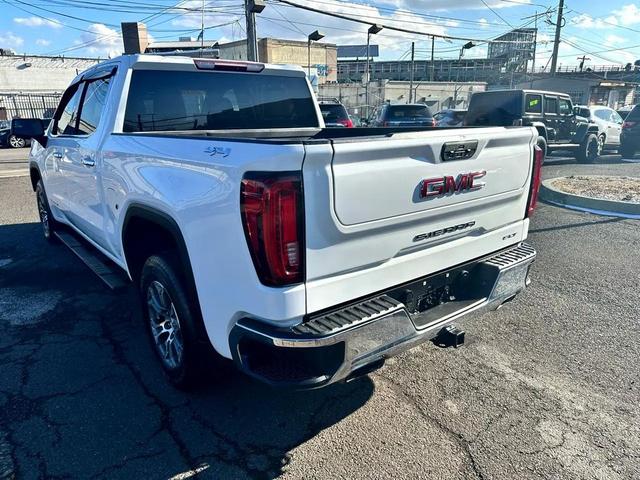 Photo of 2019 White GMC Sierra 1500