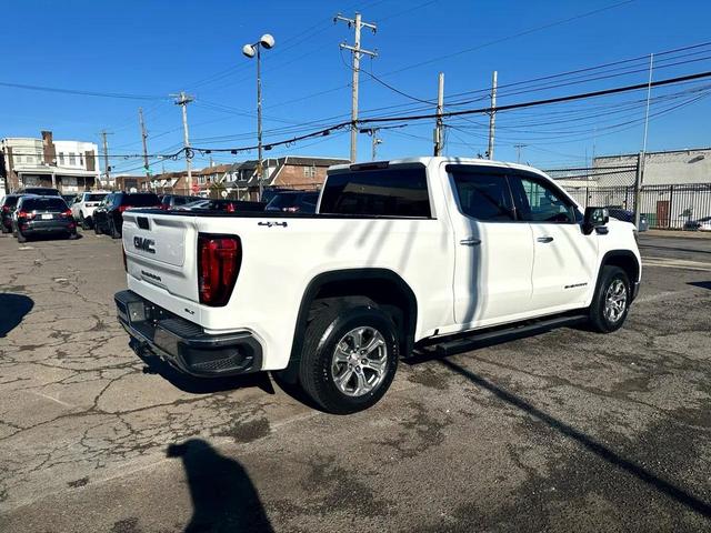 Photo of 2019 White GMC Sierra 1500