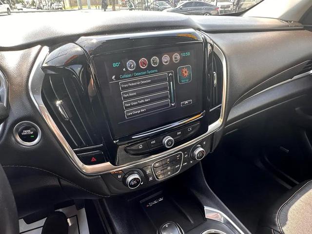 Photo of 2019 Black Currant Metallic Chevrolet Traverse