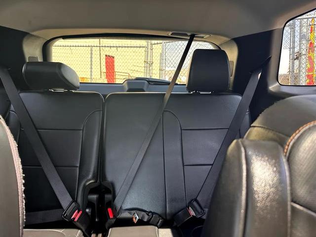 Photo of 2019 Black Currant Metallic Chevrolet Traverse