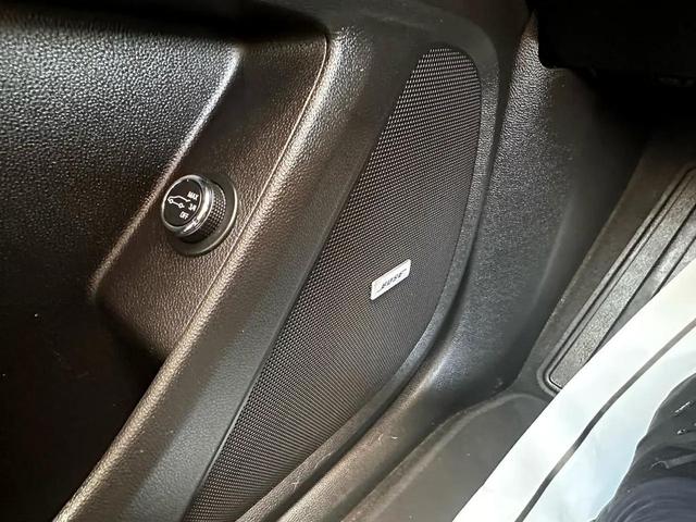 Photo of 2019 Black Currant Metallic Chevrolet Traverse