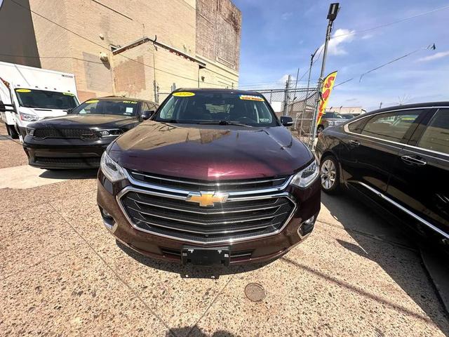 Photo of 2019 Black Currant Metallic Chevrolet Traverse