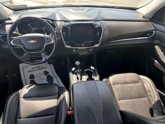 Photo of 2019 Black Currant Metallic Chevrolet Traverse
