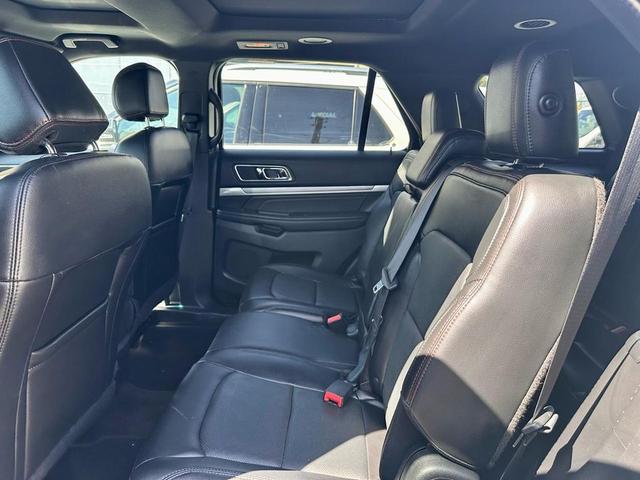 Photo of 2016 Ingot Silver Metallic Ford Explorer
