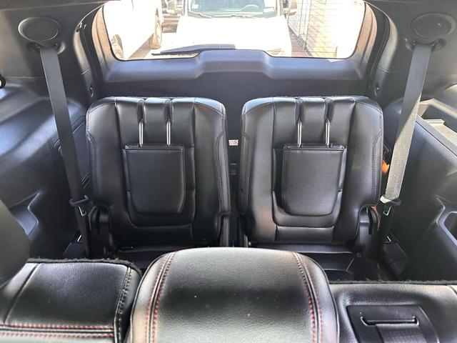 Photo of 2016 Ingot Silver Metallic Ford Explorer