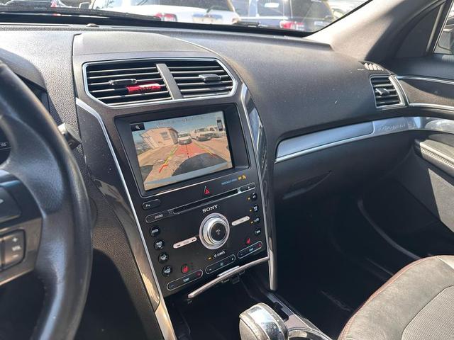 Photo of 2016 Ingot Silver Metallic Ford Explorer