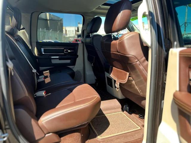 Photo of 2017 Luxury Brown Pearlcoat RAM 1500