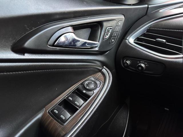 Photo of 2021 Black Cherry Metallic Chevrolet Malibu