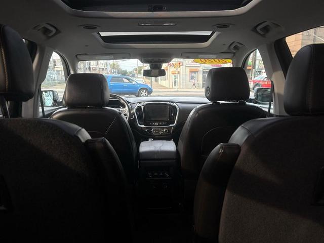Photo of 2020 Satin Steel Metallic Chevrolet Traverse