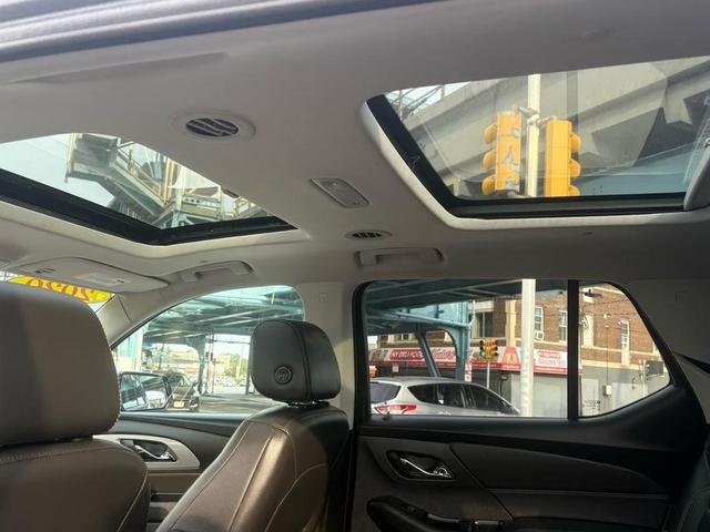 Photo of 2020 Satin Steel Metallic Chevrolet Traverse