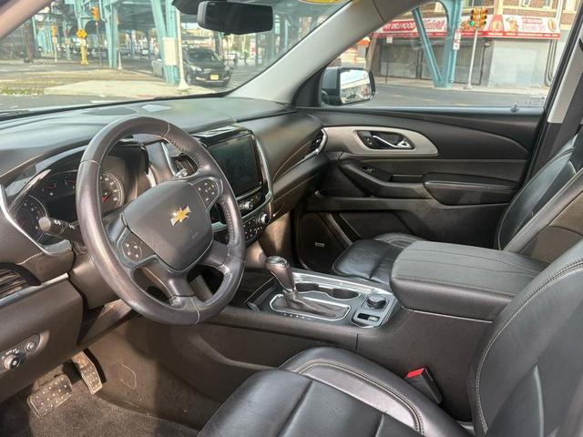 Photo of 2020 Satin Steel Metallic Chevrolet Traverse