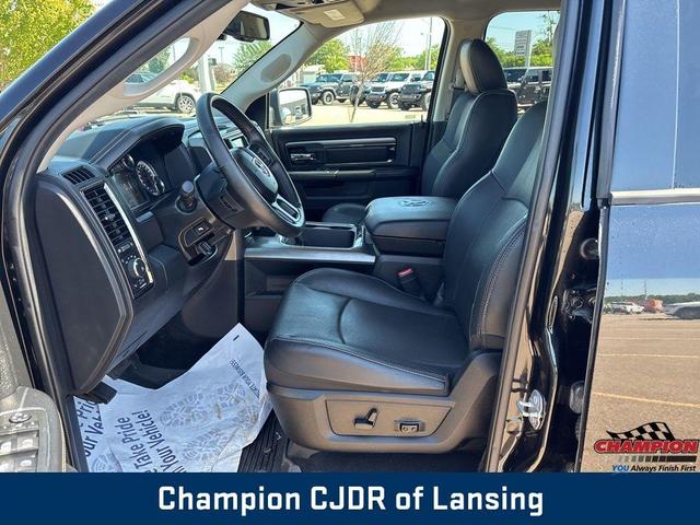 Photo of 2017 Brilliant Black Crystal Pearlcoat RAM 1500