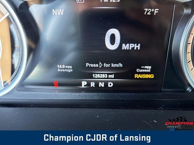 Photo of 2017 Brilliant Black Crystal Pearlcoat RAM 1500