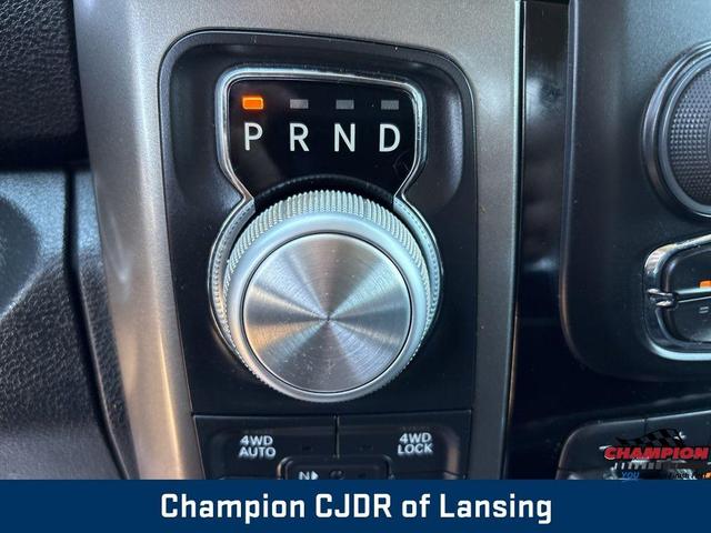 Photo of 2017 Brilliant Black Crystal Pearlcoat RAM 1500