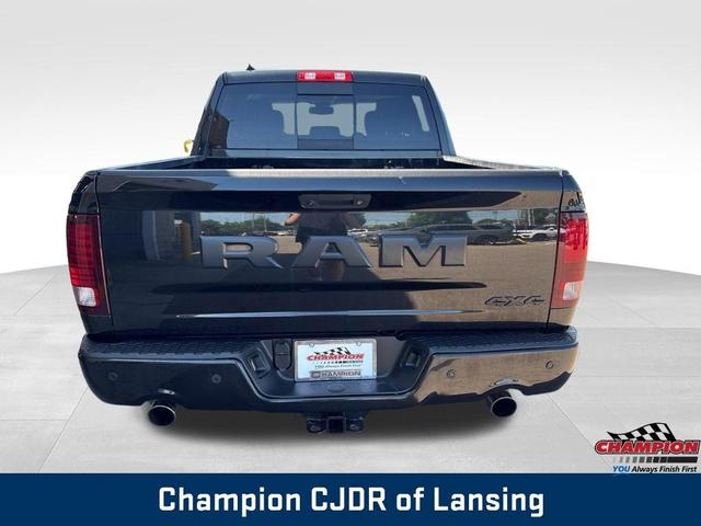 Photo of 2017 Brilliant Black Crystal Pearlcoat RAM 1500