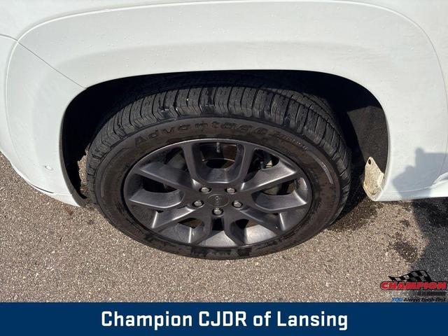Photo of 2020 Bright White Clearcoat Jeep Grand Cherokee