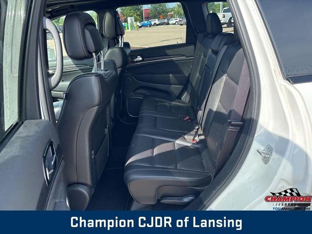 Photo of 2020 Bright White Clearcoat Jeep Grand Cherokee