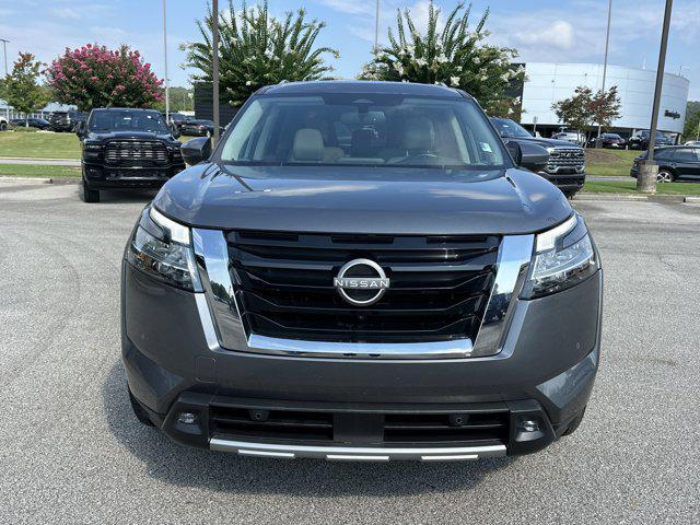 Photo of 2022 Gun Metallic Nissan Pathfinder