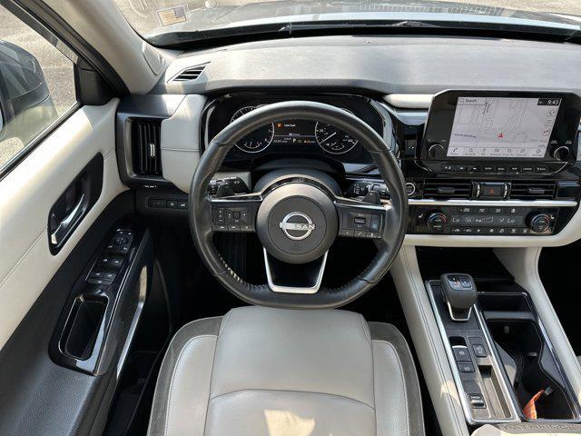 Photo of 2022 Gun Metallic Nissan Pathfinder