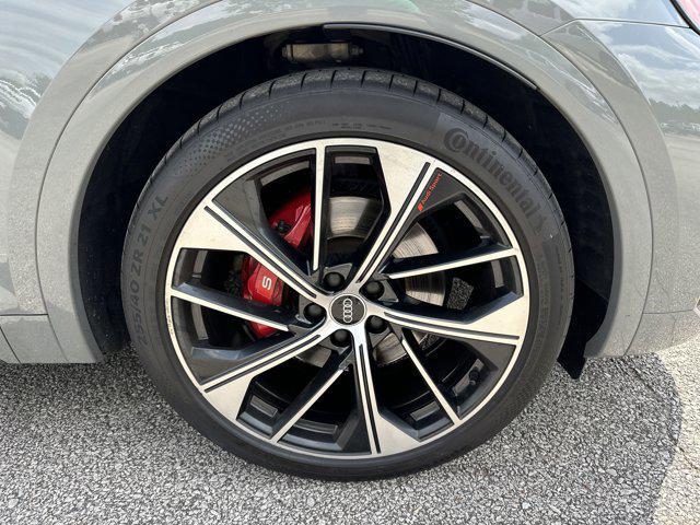 Photo of 2022 Gray Audi SQ5